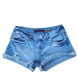 Chip & Pepper Cloverdale distressed denim cutoff jean shorts